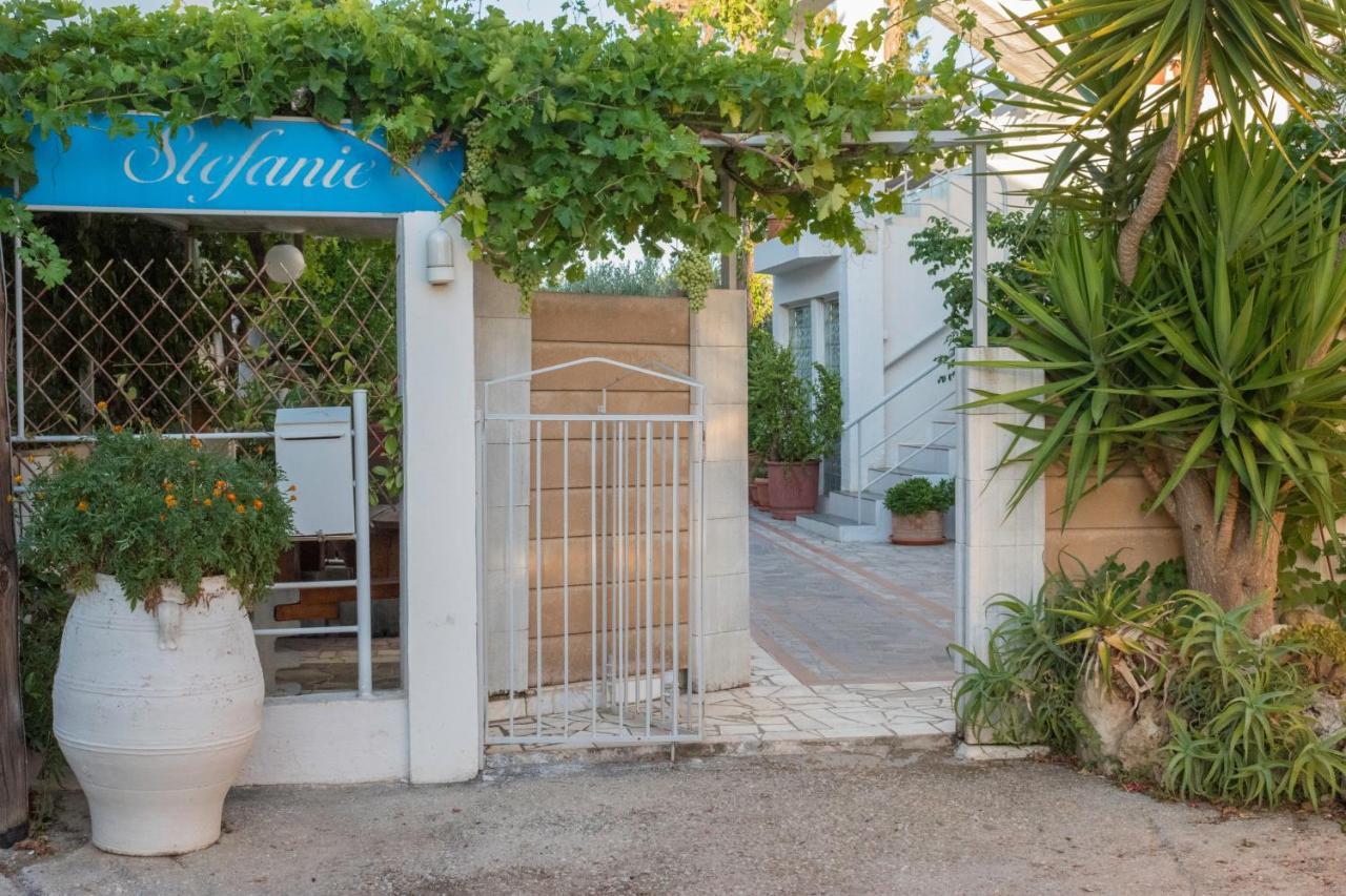 Stefanie Studios Ajía Marína Kültér fotó